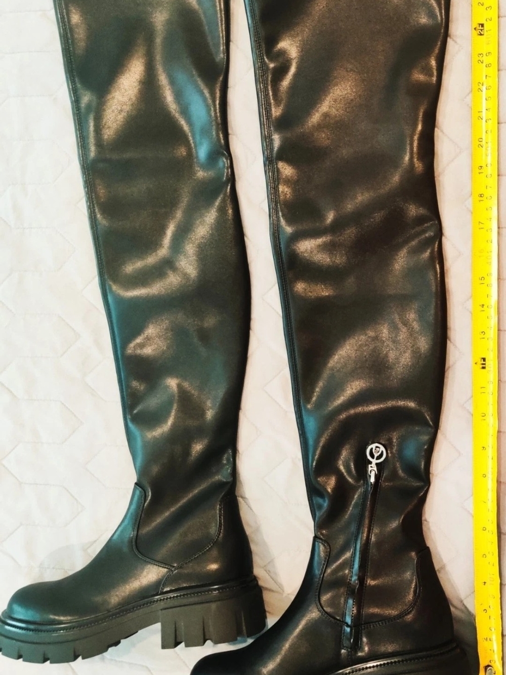 Wishbone Womens 9.5M Long Shaft Black Boots